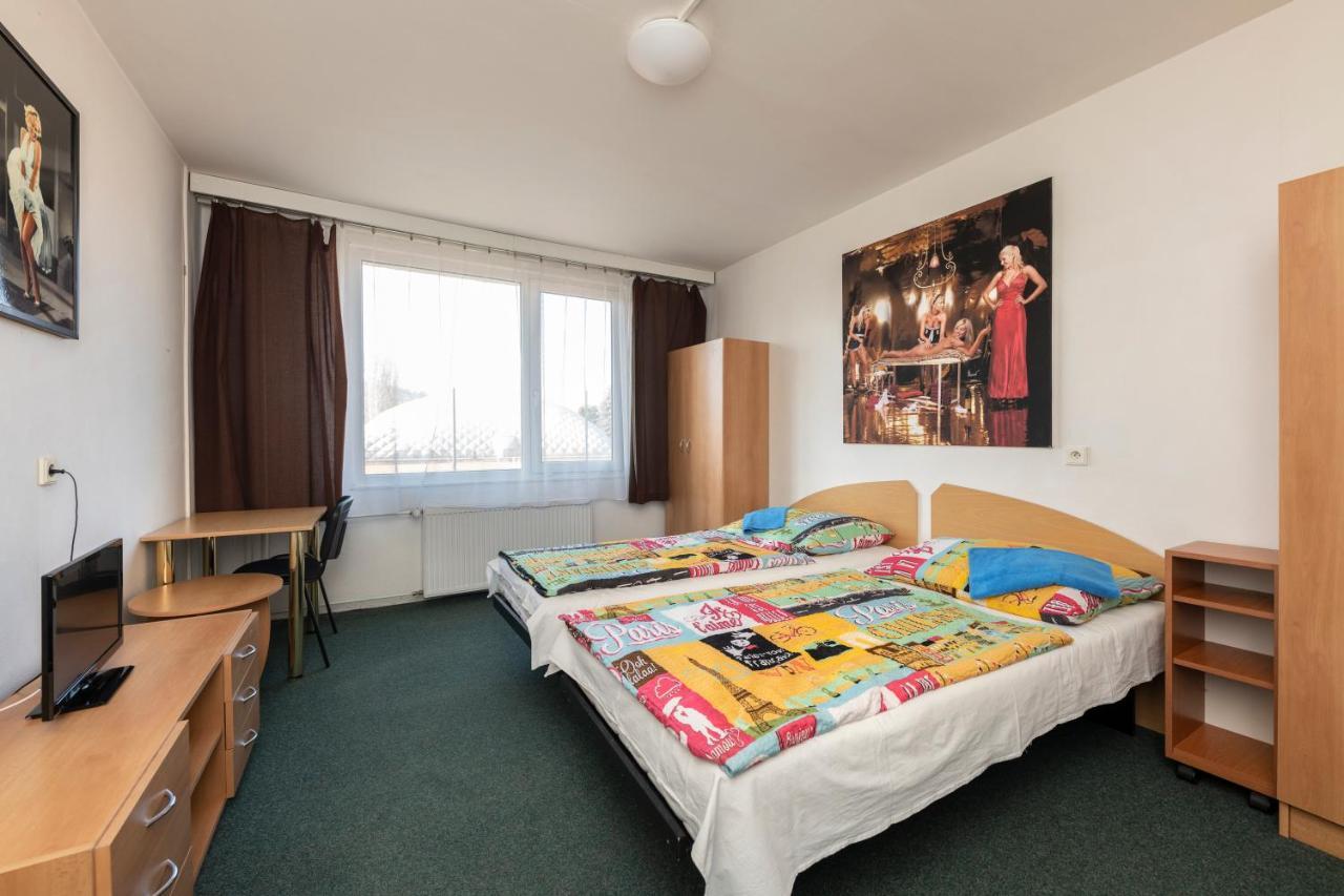 Hotel Buly Pisek  Exterior photo