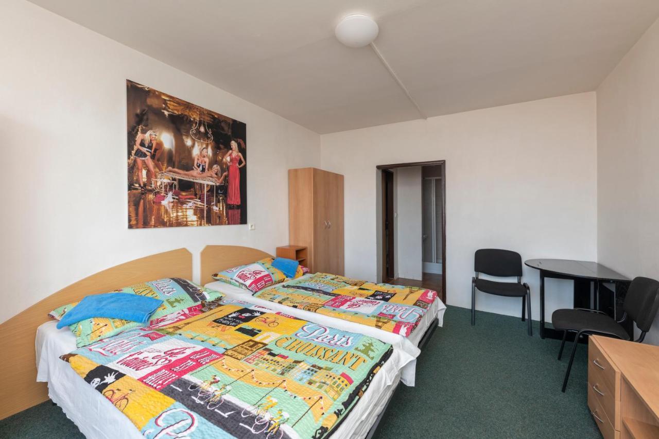 Hotel Buly Pisek  Exterior photo